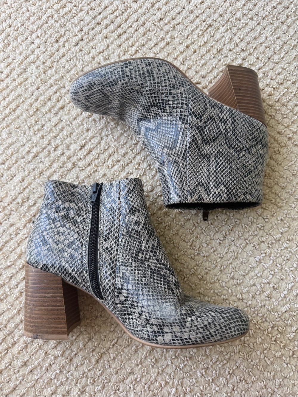 Vagabond Snake-Print Ankle Bootie with Block Heel - Gray size 6.5/37